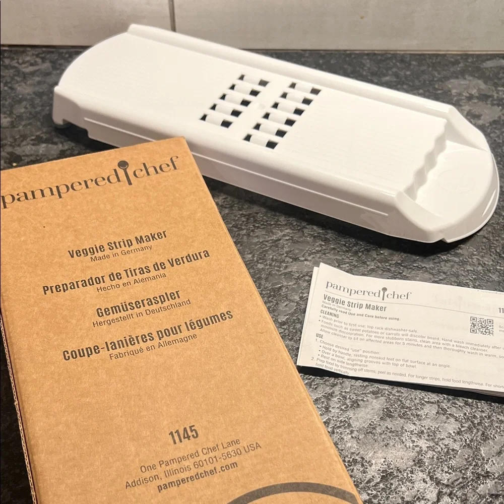 Pampered Chef White Veggie Strip Maker. New in box. Instructions included